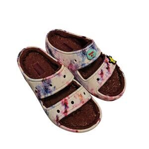 Crocs classic cozzzy tie dye garnet lined sandals  M4 W6